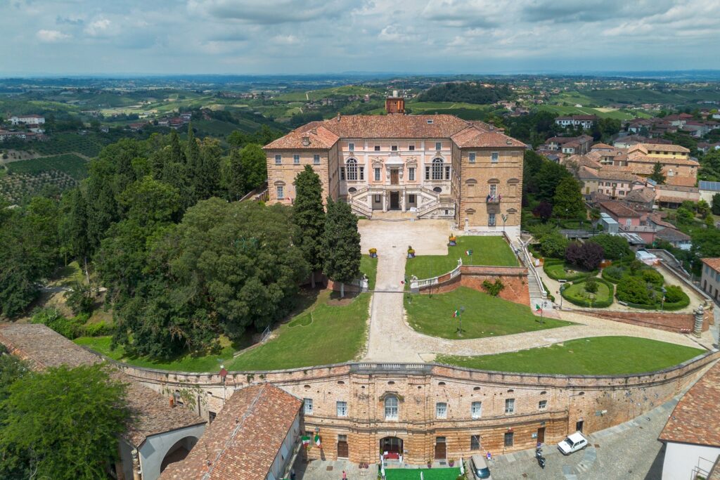 Storie a Corte A tavola con i Savoia Govone, Pollenzo e i vini del Piemonte